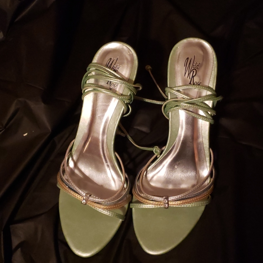 Open-toe heels